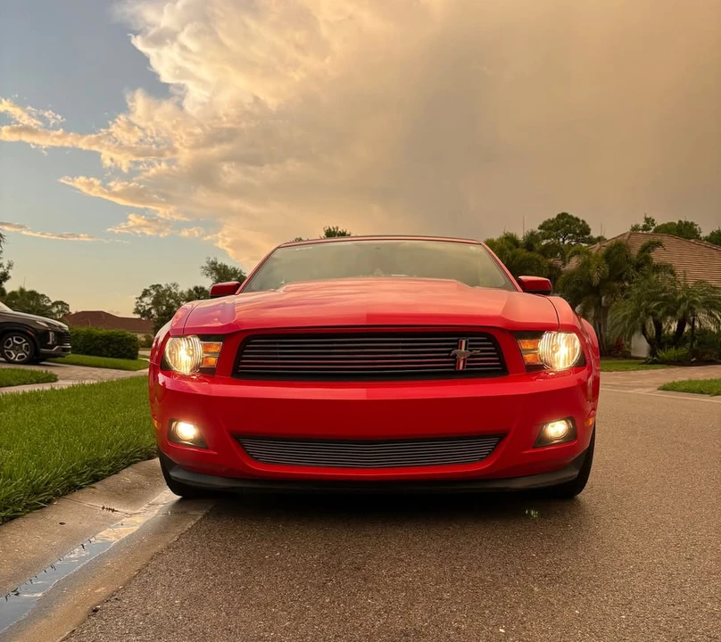 2011 Ford S197 Mustang - Image 3 of 8