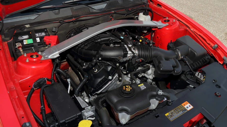 2011 Ford S197 Mustang - Image 7 of 25
