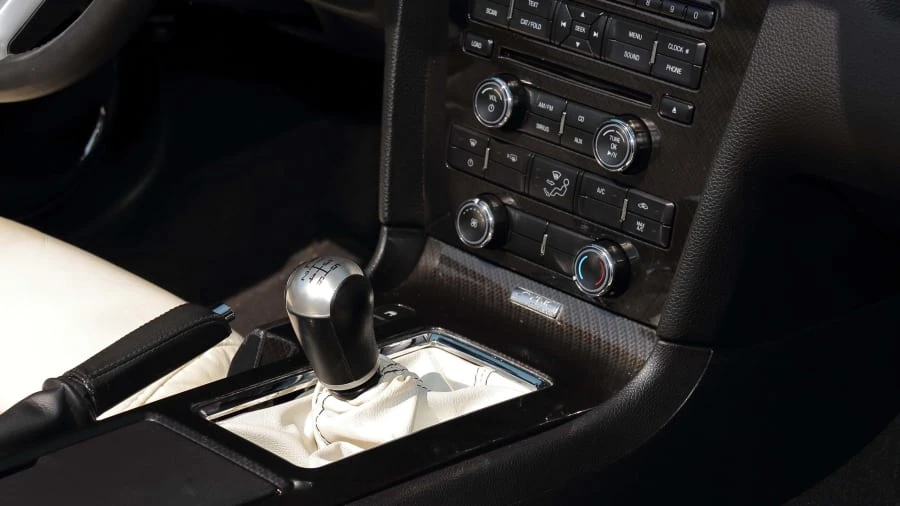 2011 Ford S197 Mustang - Image 10 of 25