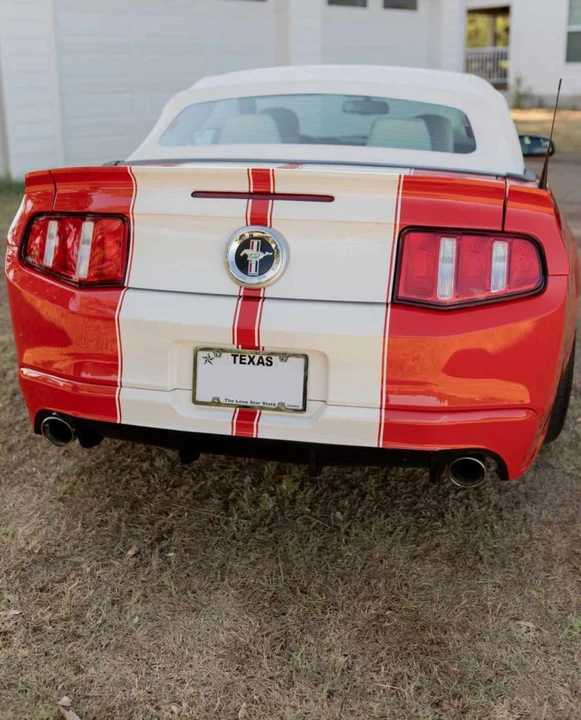 2011 Ford S197 Mustang - Image 12 of 28