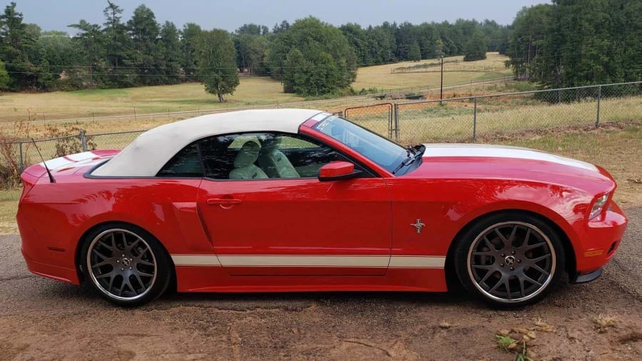 2011 Ford S197 Mustang - Image 2 of 28