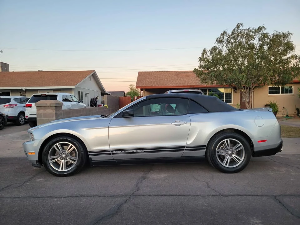 2011 Ford S197 Mustang - Image 4 of 20