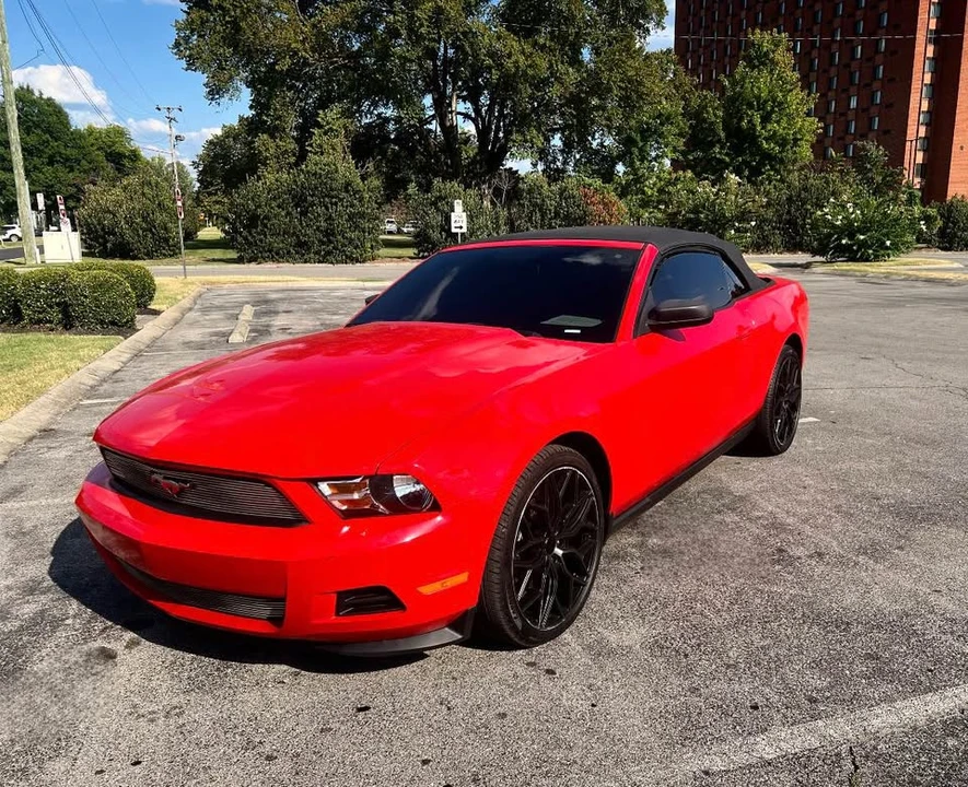 2011 Ford S197 Mustang - Image 2 of 15