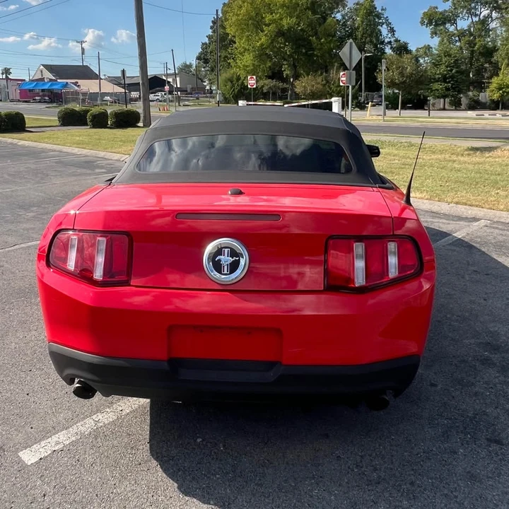 2011 Ford S197 Mustang - Image 5 of 15