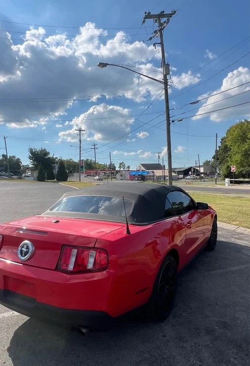 2011 Ford S197 Mustang - Image 7 of 15