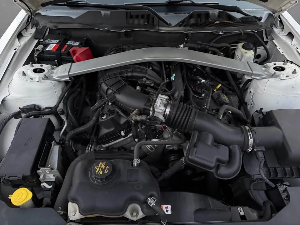 2011 Ford S197 Mustang - Image 12 of 17