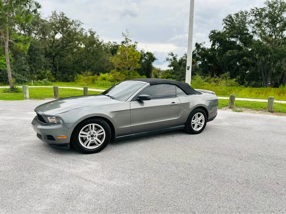 2011 Ford S197 Mustang - Image 11 of 13