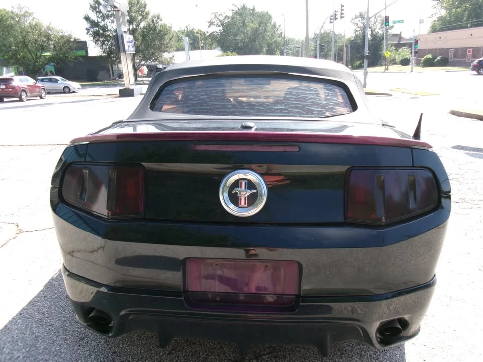 2011 Ford S197 Mustang - Image 10 of 17