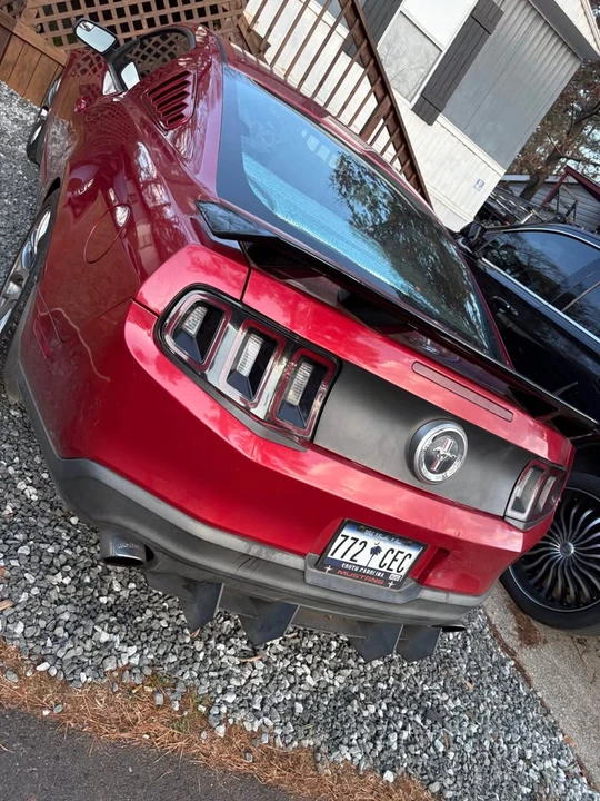 2011 Ford S197 Mustang - Image 5 of 6