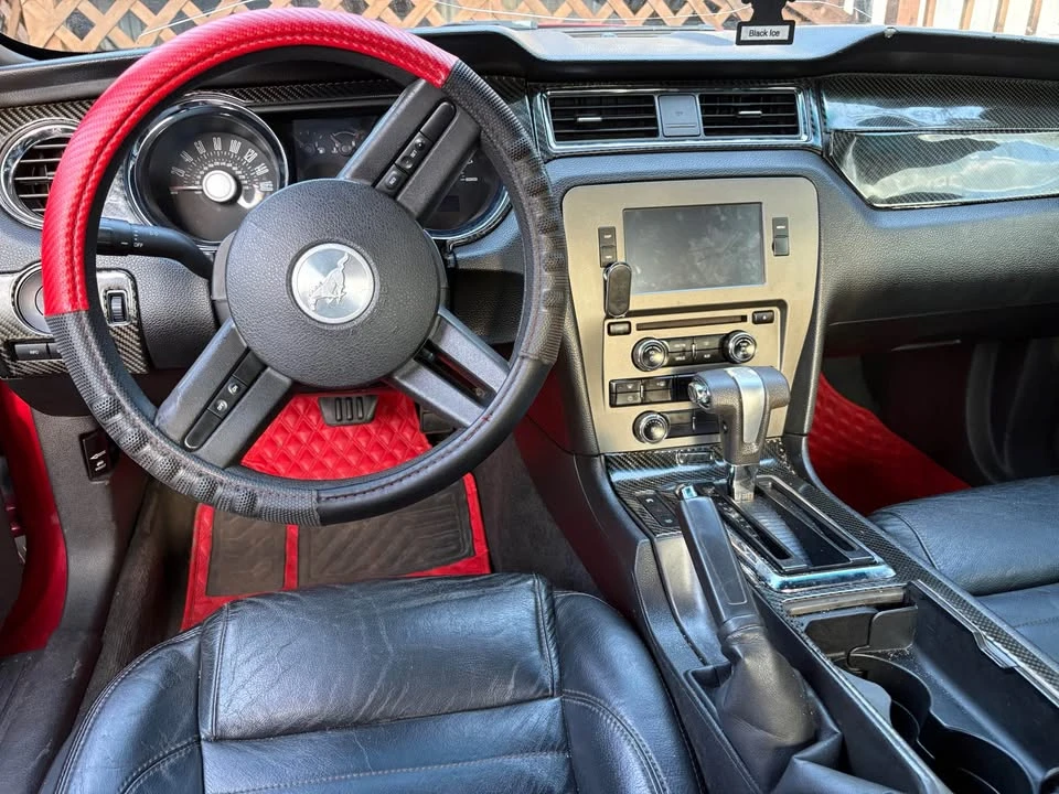 2011 Ford S197 Mustang - Image 3 of 6