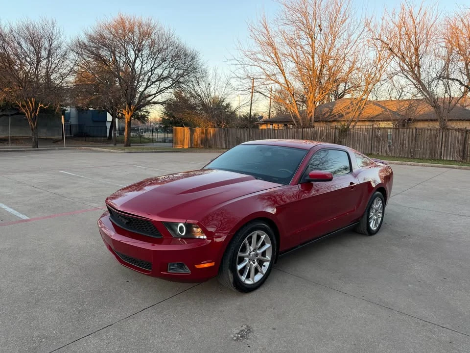 2011 Ford S197 Mustang - Image 8 of 17