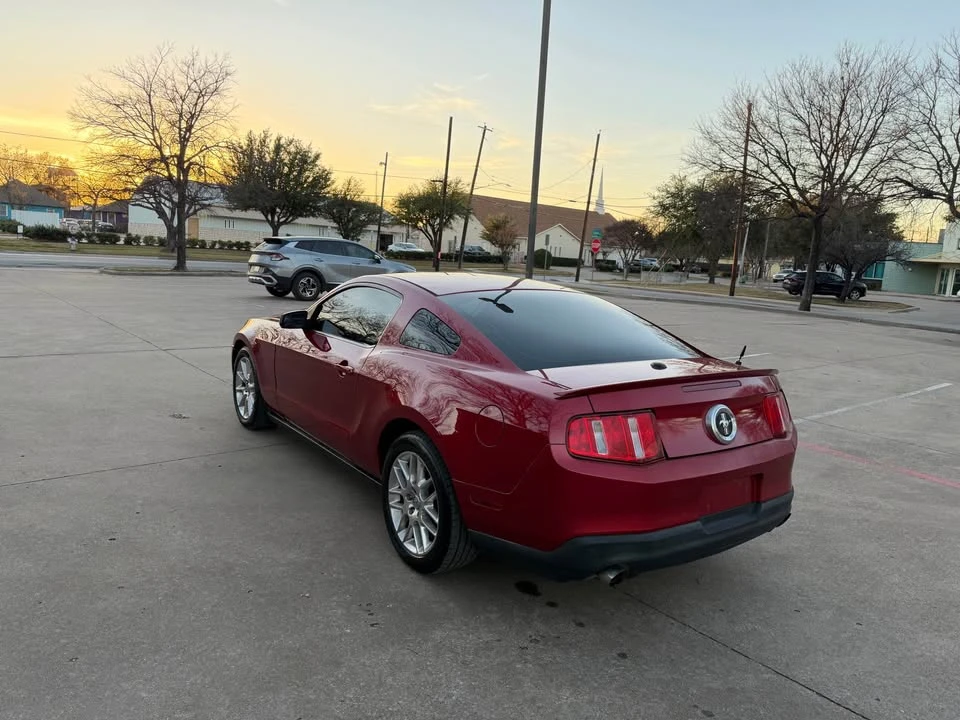 2011 Ford S197 Mustang - Image 6 of 17