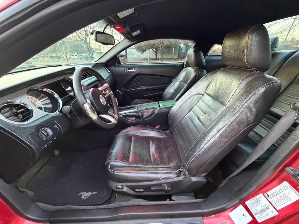 2011 Ford S197 Mustang - Image 10 of 17