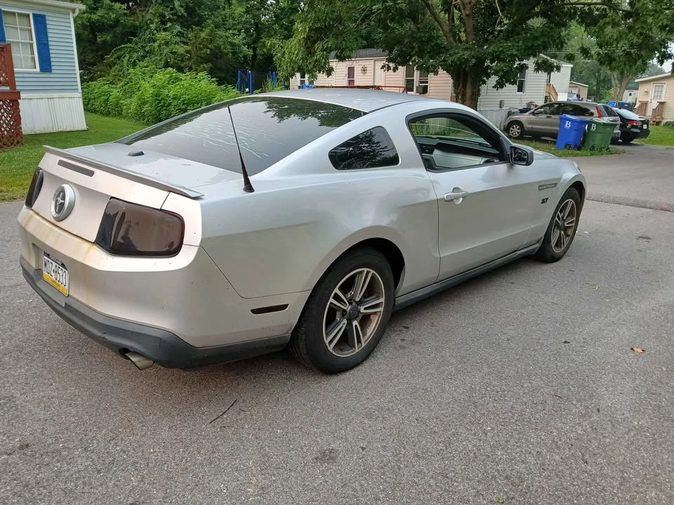 2011 Ford S197 Mustang - Image 6 of 13