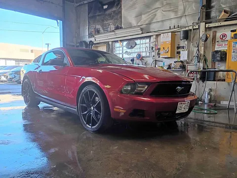 2011 Ford Mustang Coupe 2D