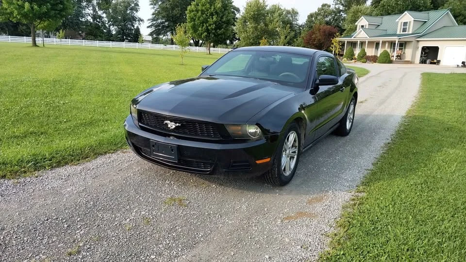 2011 Ford S197 Mustang - Image 6 of 8