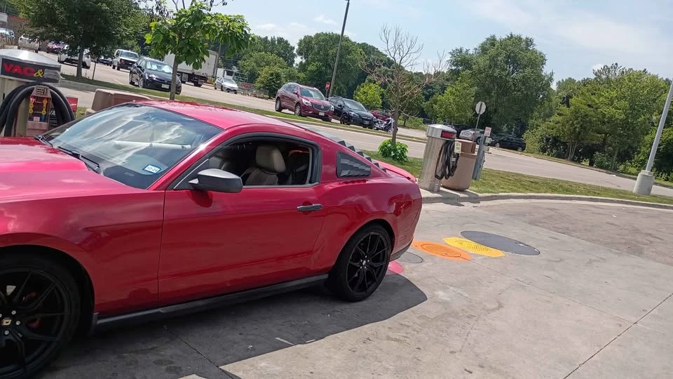 2011 Ford S197 Mustang - Image 10 of 10