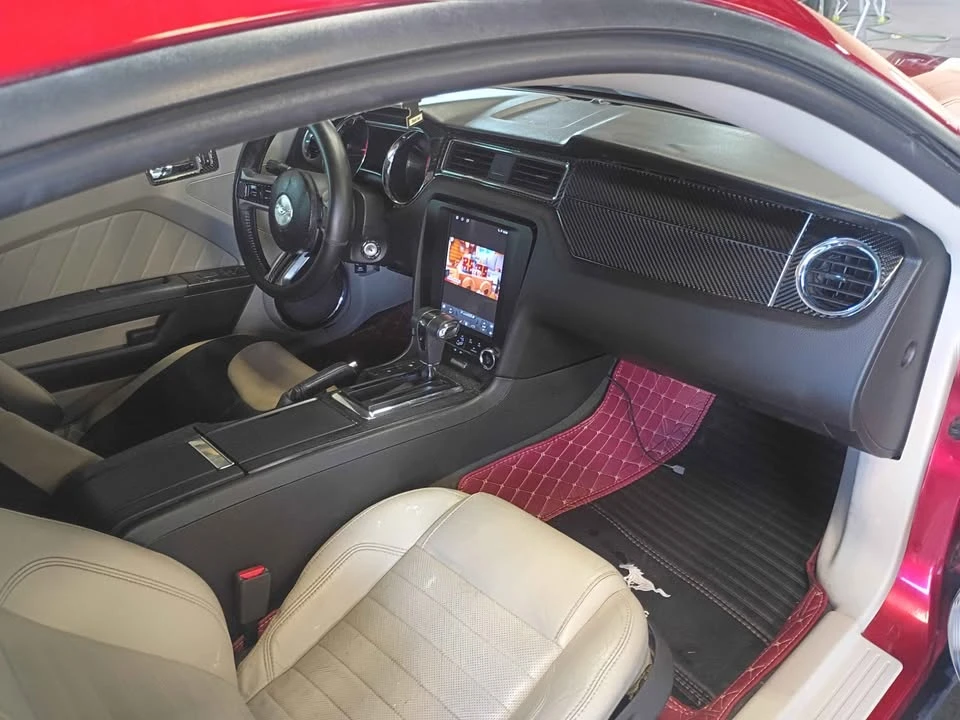 2011 Ford S197 Mustang - Image 7 of 10