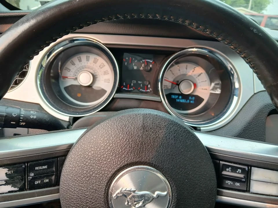 2011 Ford S197 Mustang - Image 12 of 13