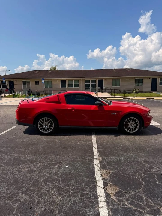 2011 Ford S197 Mustang - Image 7 of 9