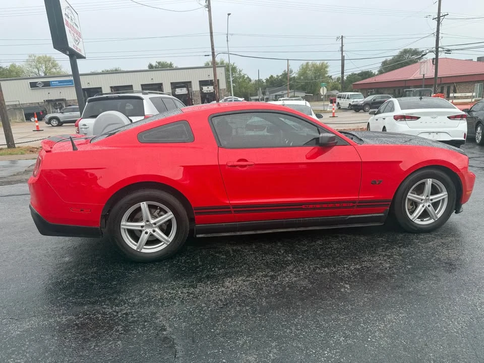 2011 Ford S197 Mustang - Image 6 of 14