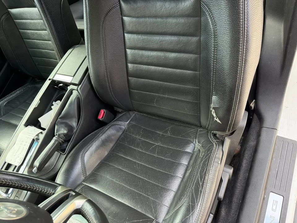 2011 Ford S197 Mustang - Image 6 of 9