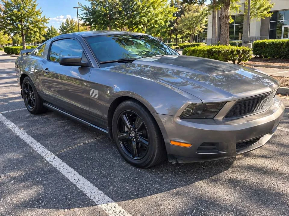2011 Ford S197 Mustang - Image 3 of 8