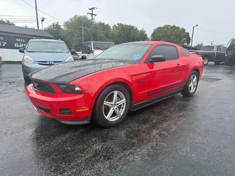 2011 Ford Mustang Coupe 2D