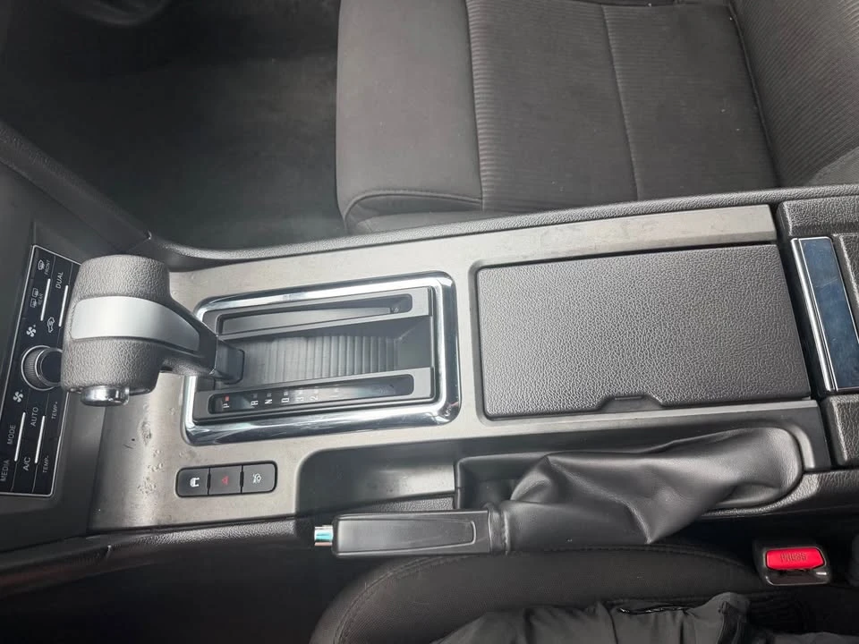 2011 Ford S197 Mustang - Image 13 of 14