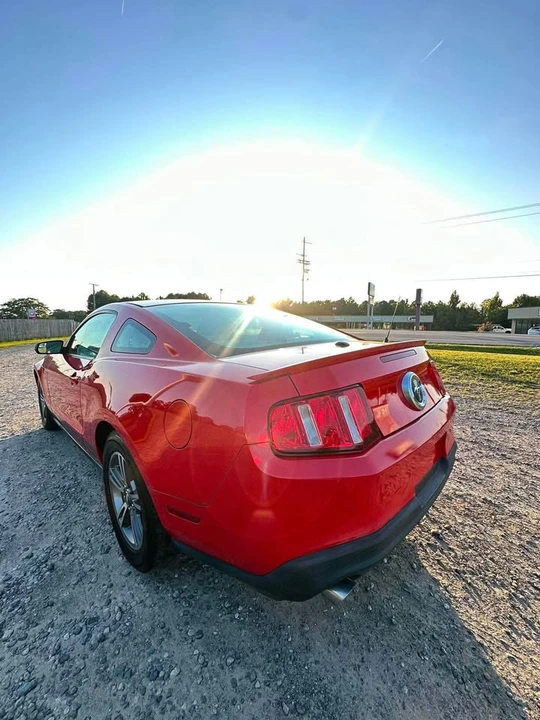 2011 Ford S197 Mustang - Image 6 of 11