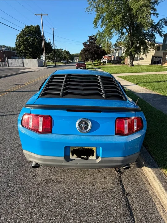 2011 Ford S197 Mustang - Image 2 of 12