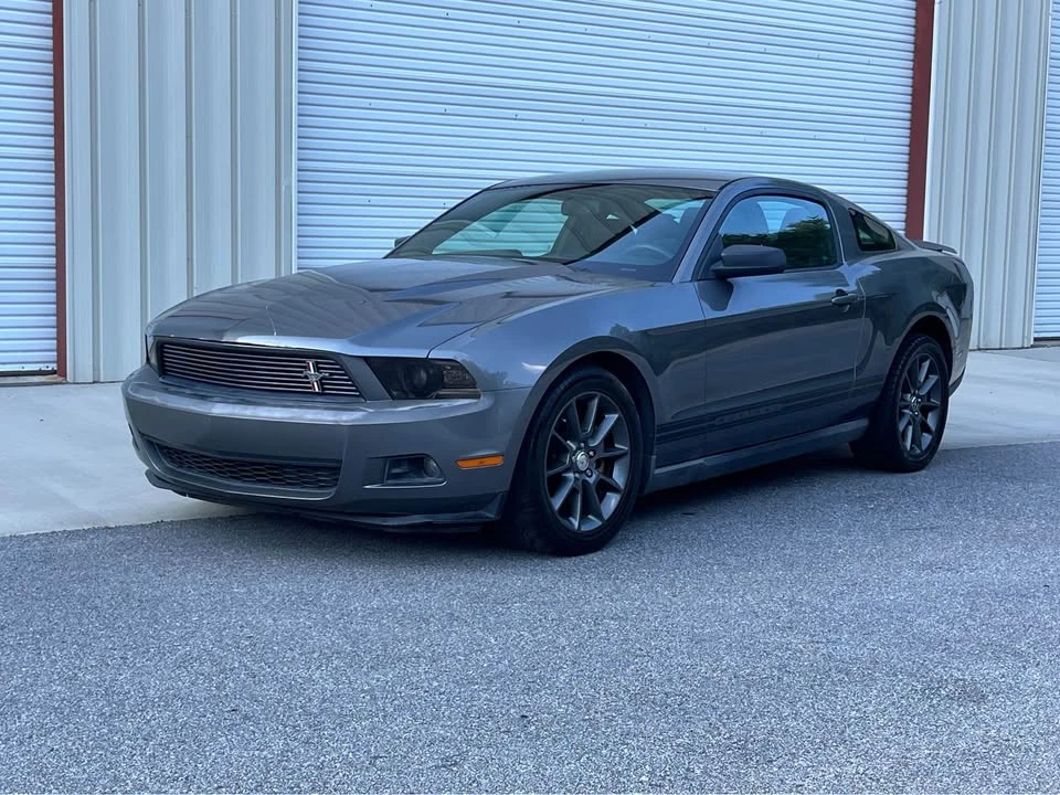 2011 Ford S197 Mustang - Image 2 of 17
