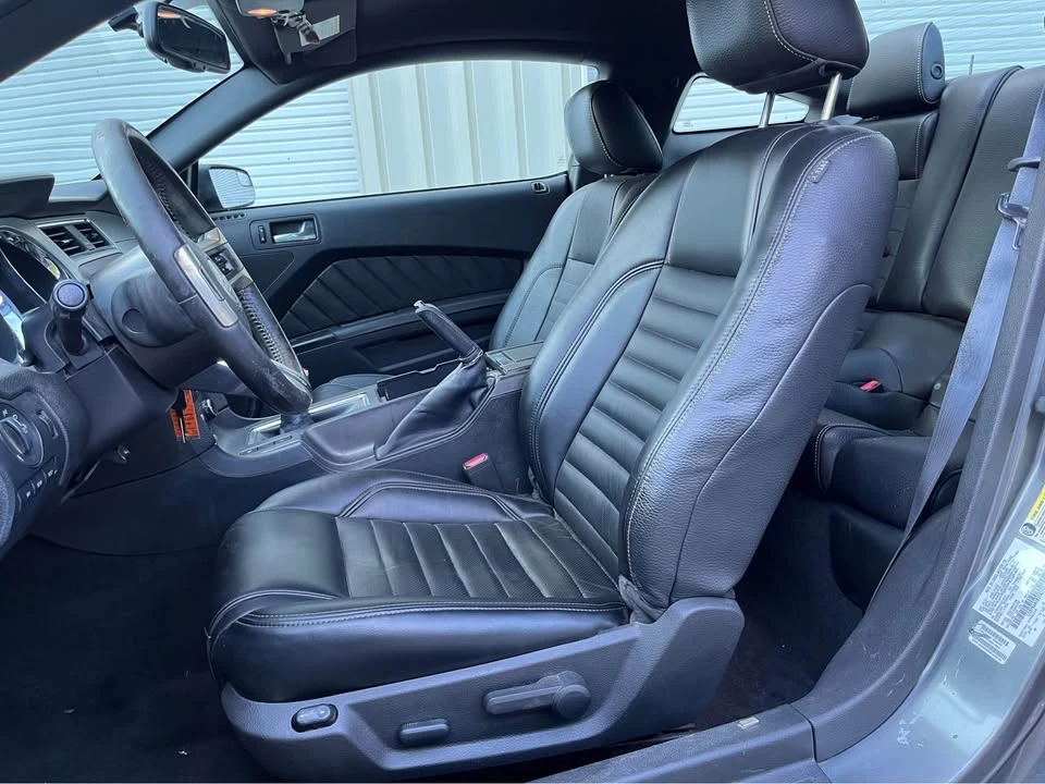 2011 Ford S197 Mustang - Image 9 of 17