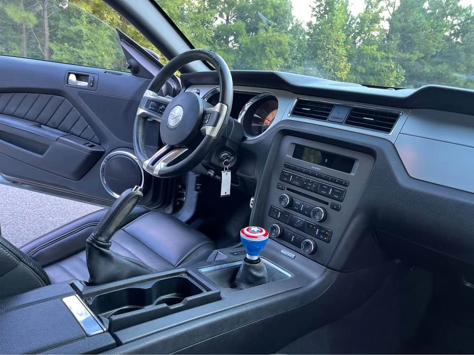 2011 Ford S197 Mustang - Image 13 of 17