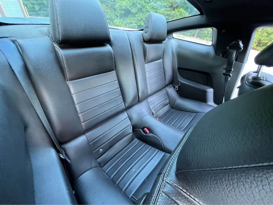 2011 Ford S197 Mustang - Image 15 of 17