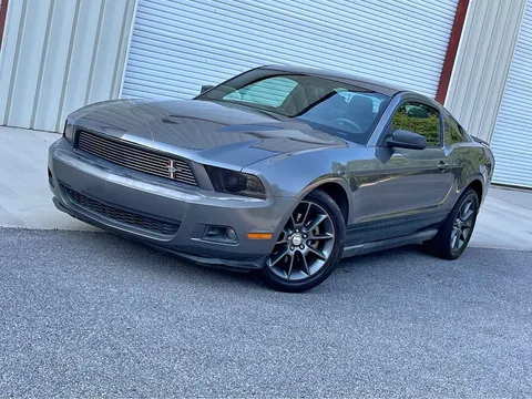 2011 Ford Mustang Coupe 2D
