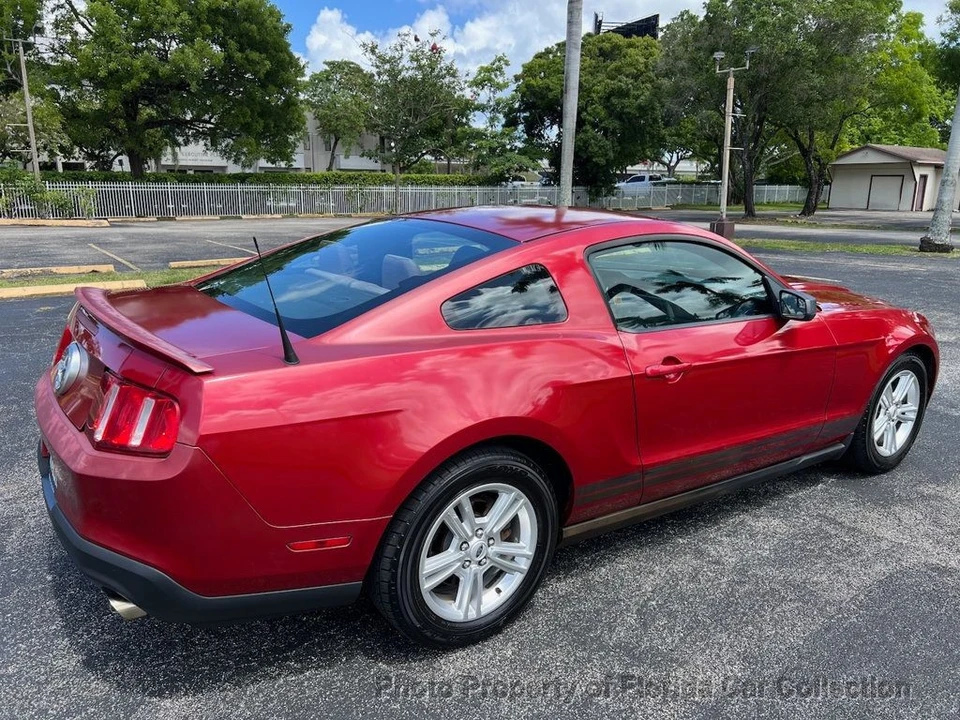 2011 Ford S197 Mustang - Image 4 of 12