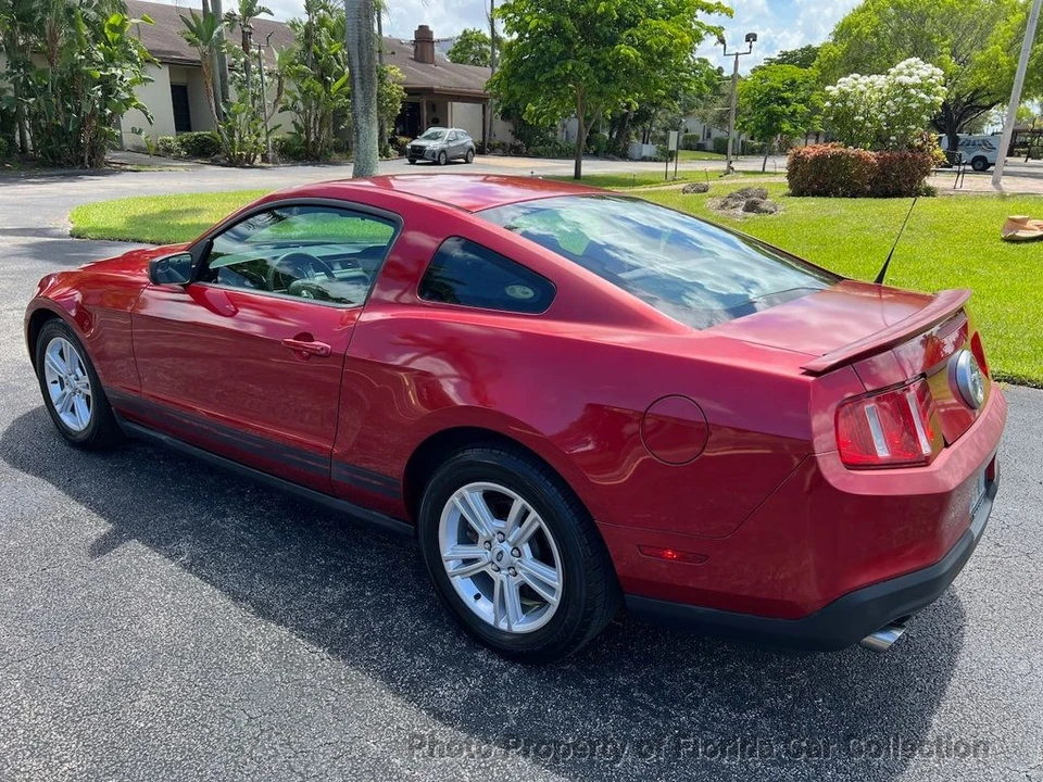 2011 Ford S197 Mustang - Image 3 of 12