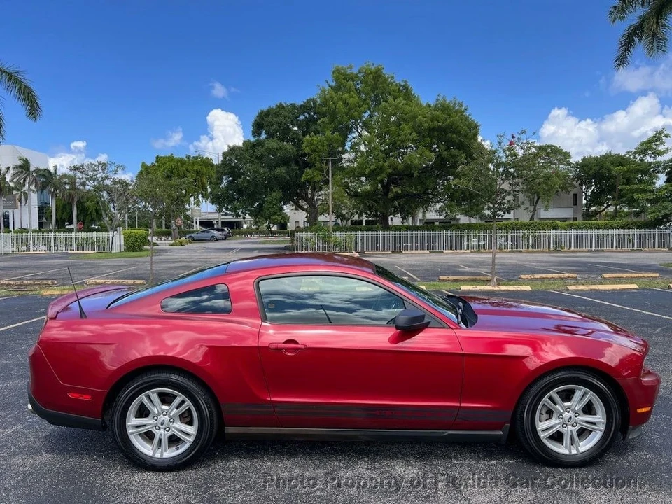 2011 Ford S197 Mustang - Image 6 of 12