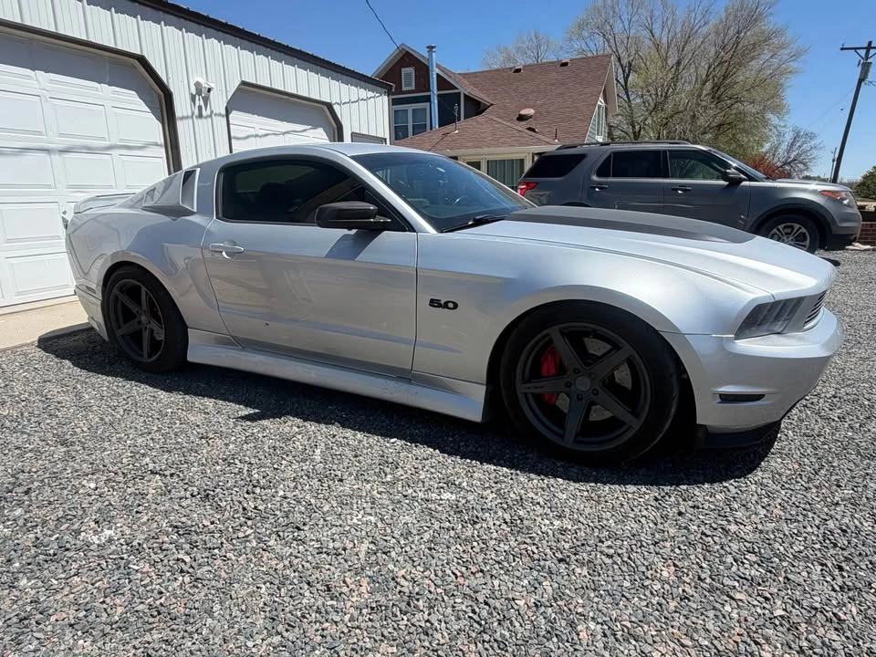 2011 Ford S197 Mustang - Image 3 of 8