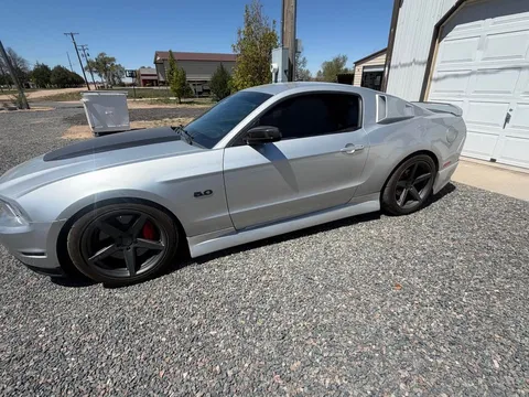 2011 Ford Mustang GT Premium