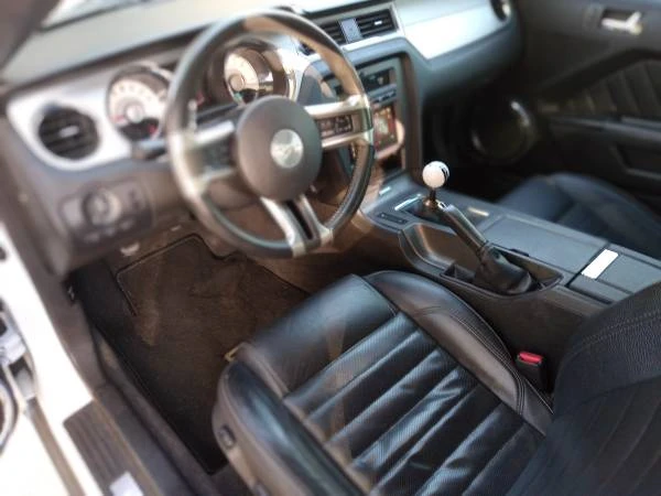 2011 Ford S197 Mustang - Image 5 of 7