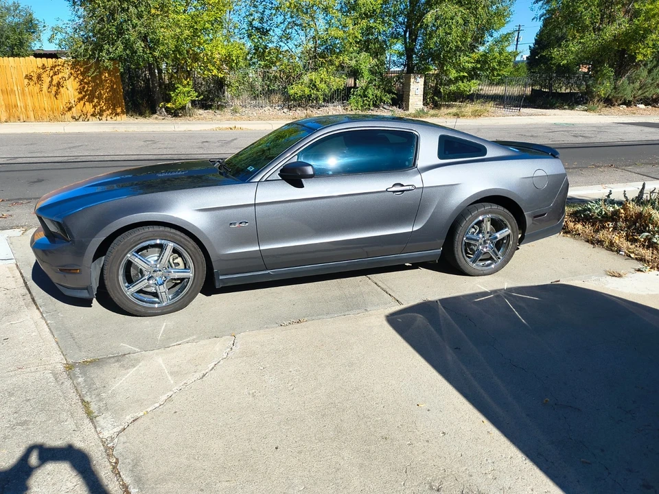 2011 Ford S197 Mustang - Image 2 of 21