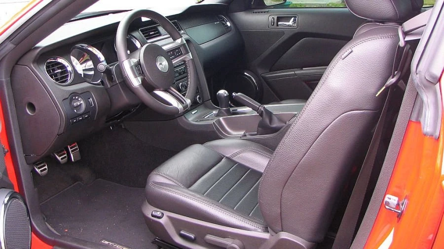 2011 Ford S197 Mustang - Image 5 of 12