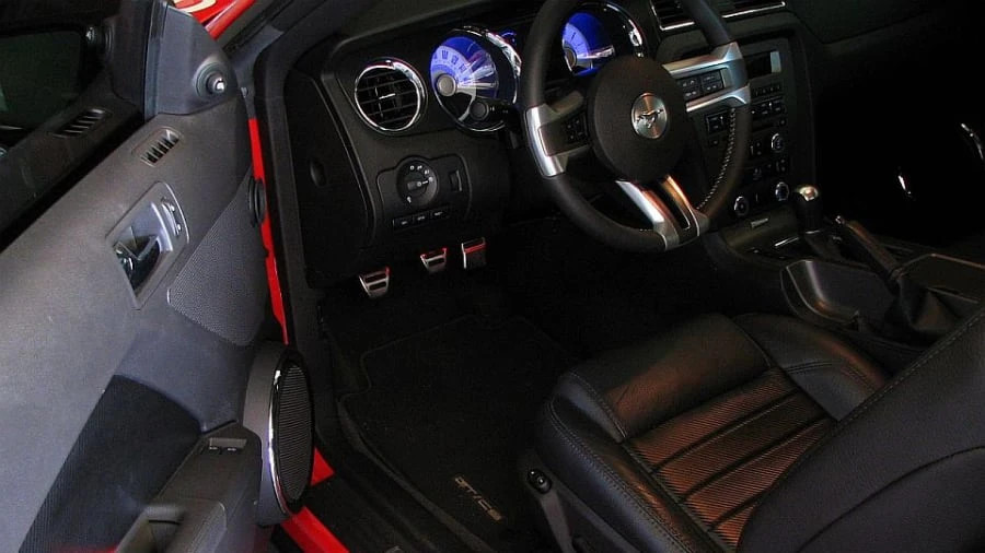 2011 Ford S197 Mustang - Image 6 of 12