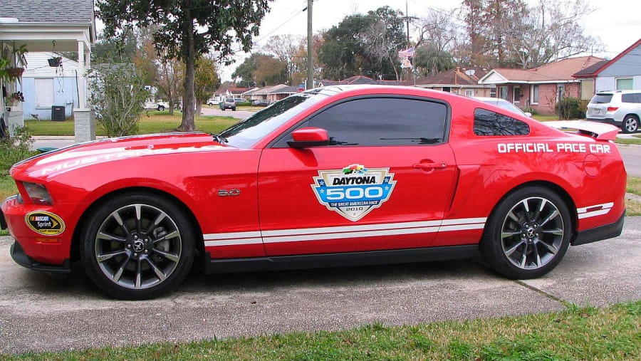 2011 Ford S197 Mustang - Image 11 of 12
