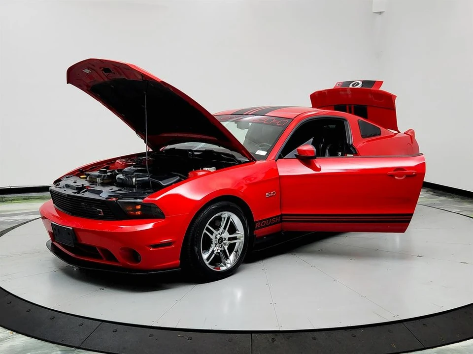 2011 Ford S197 Mustang - Image 9 of 21