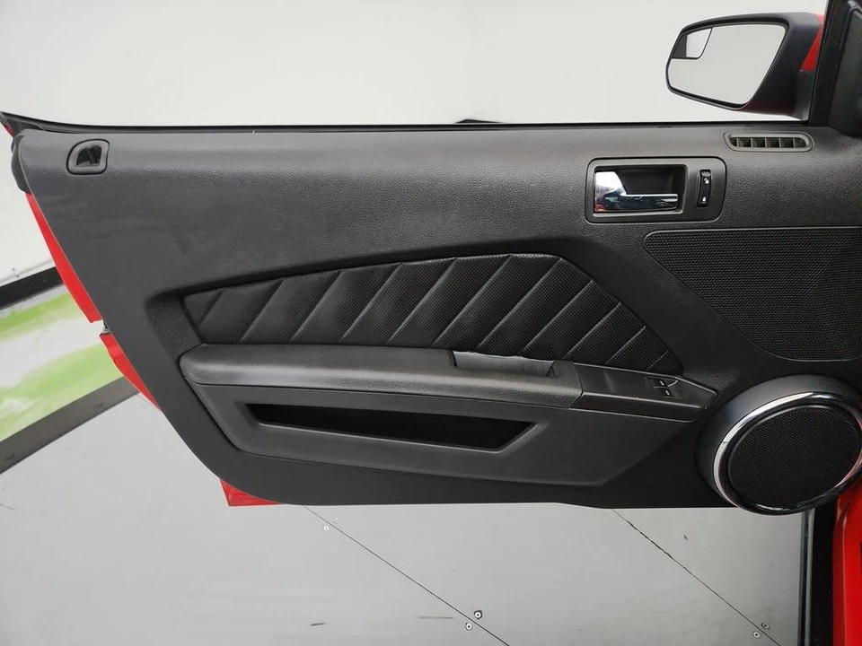 2011 Ford S197 Mustang - Image 19 of 21