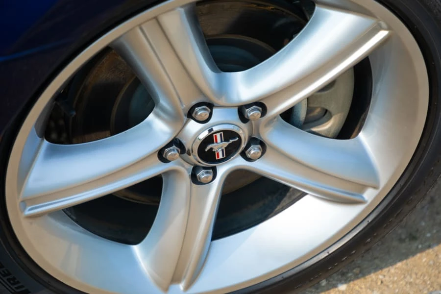 2011 Ford S197 Mustang - Image 8 of 16