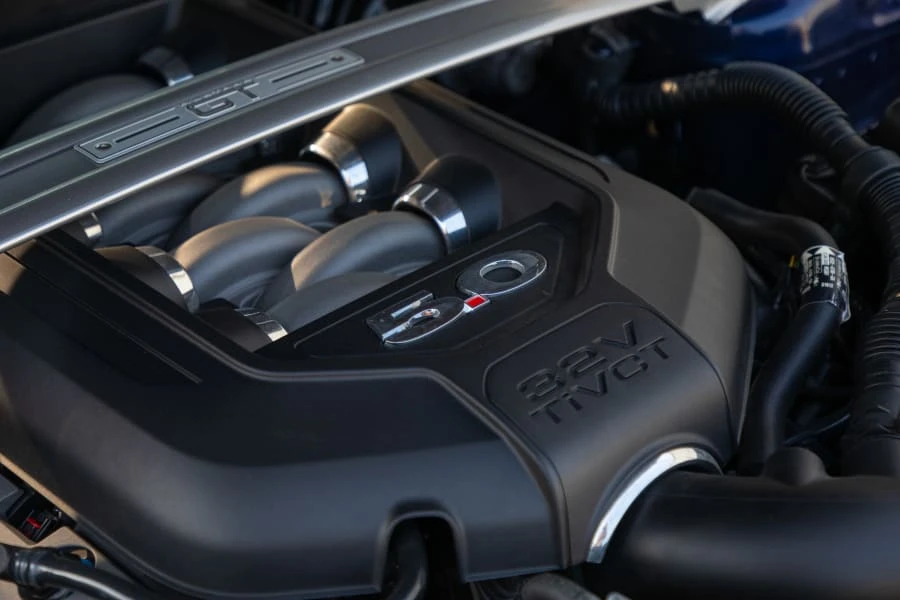 2011 Ford S197 Mustang - Image 15 of 16